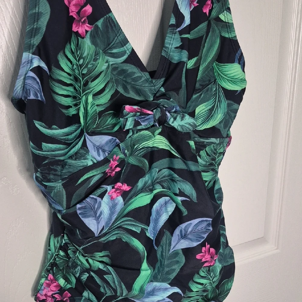 Kona Sol Floral One Piece Swimsuit - Picture 2 of 6